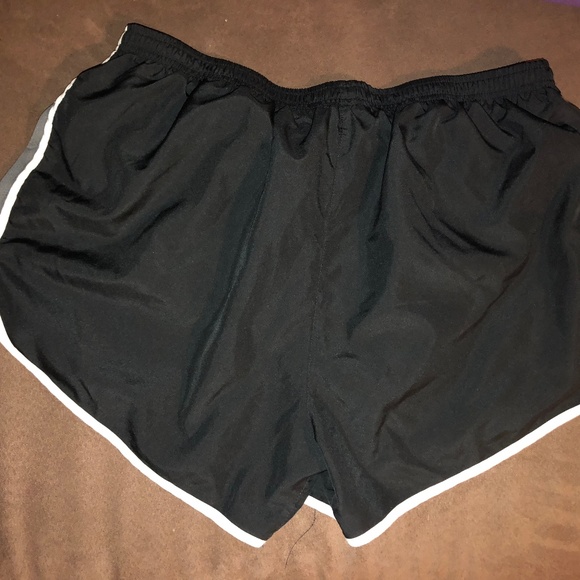 Nike Running Shorts - Picture 2 of 4
